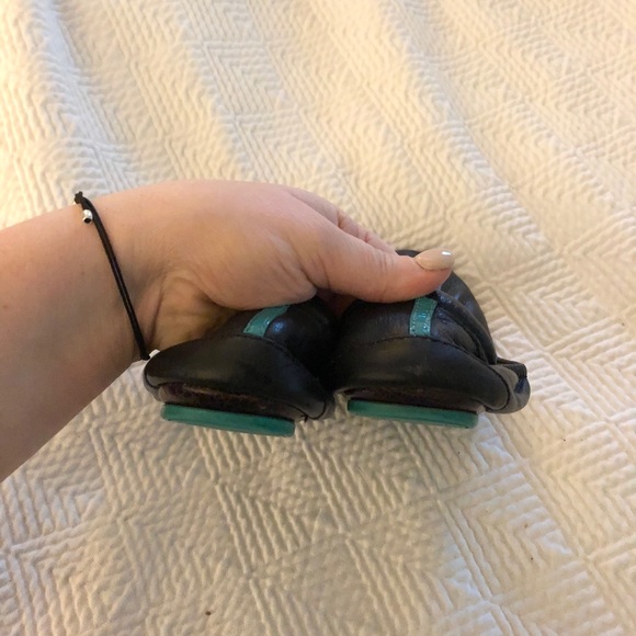 Black Matte Tieks Size 5 - Picture 3 of 6